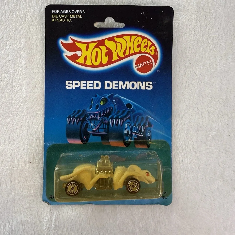 Vintage Hot Wheels Lot 6 Carded 1980s Speed Fleet Demons Trailbusters Workhorses